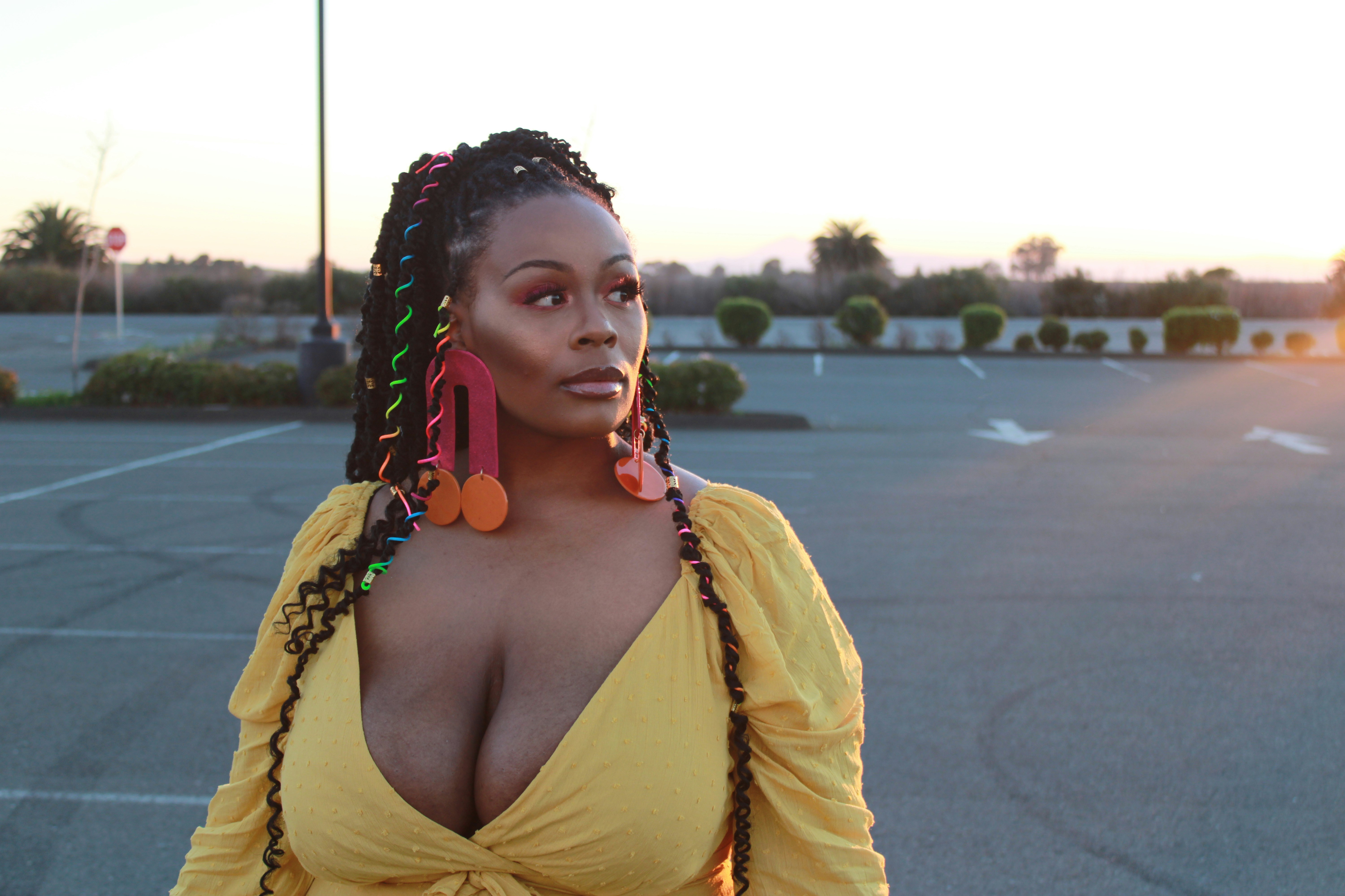 Glamour shot of plus size model looking to the side